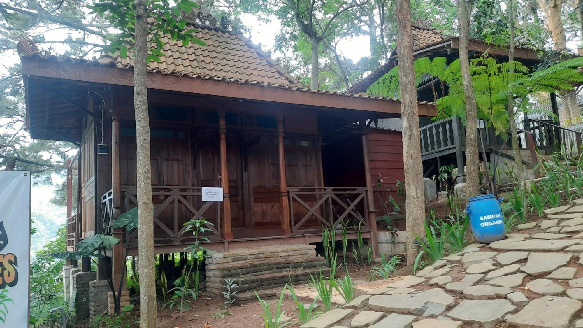 Pijar Resort Powered By Cocotel Kudus Exterior foto