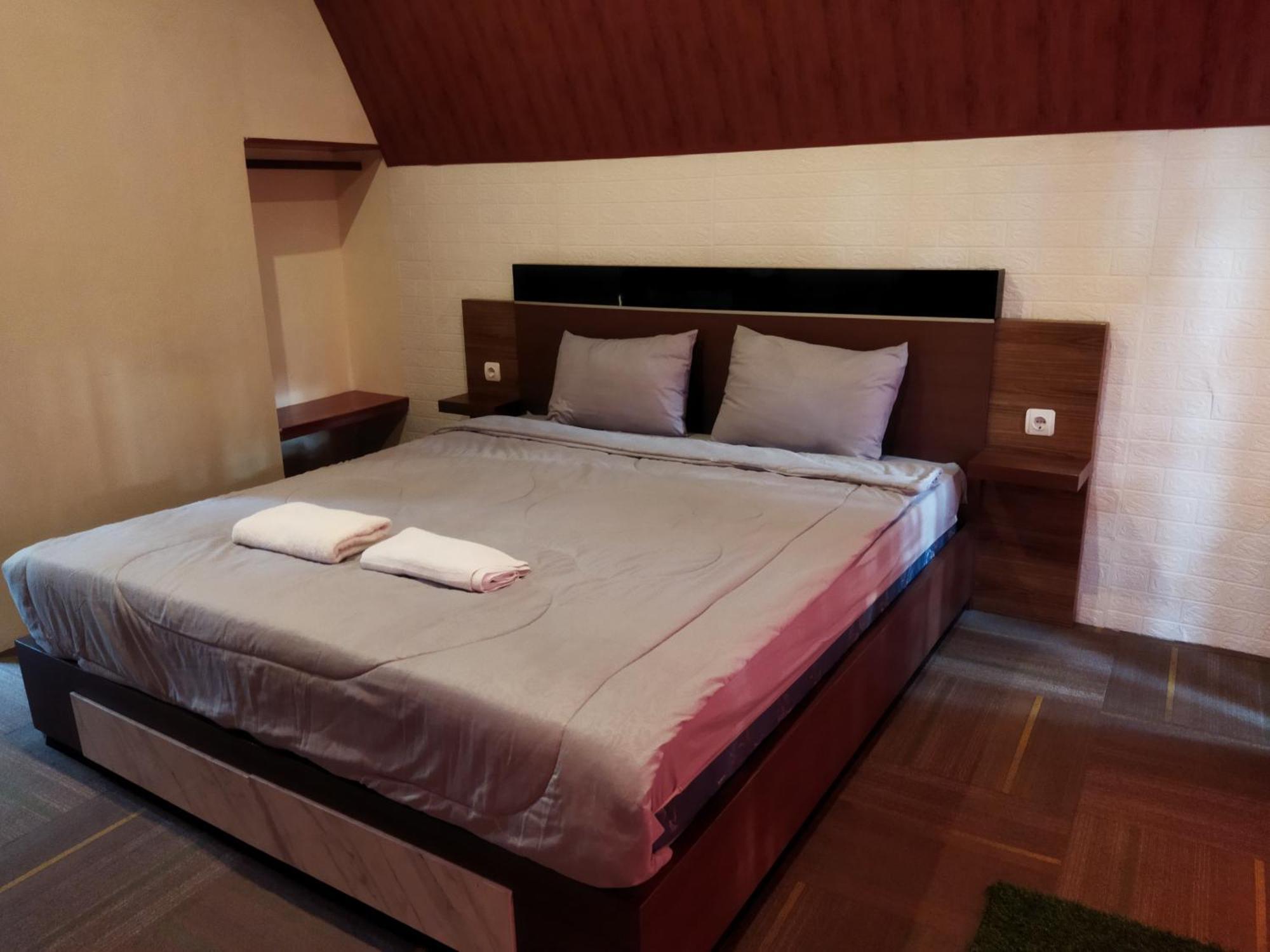 Pijar Resort Powered By Cocotel Kudus Habitación foto
